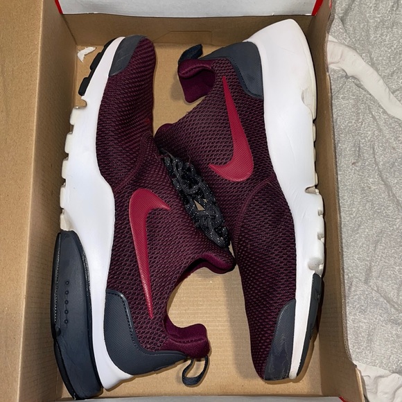 NIKE PRESTO (Slightly used) 9/10 condition SIZE 10 - Picture 1 of 4